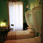 Room image thumbnail